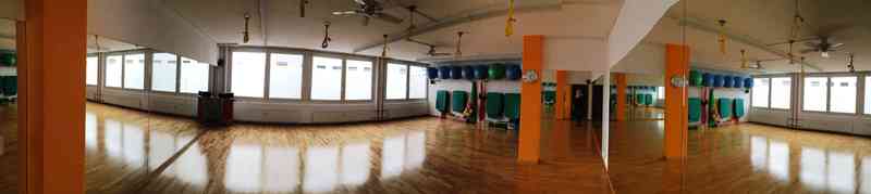 Tanz- und Gymnastik-Studio zu vermieten (pro Std.)